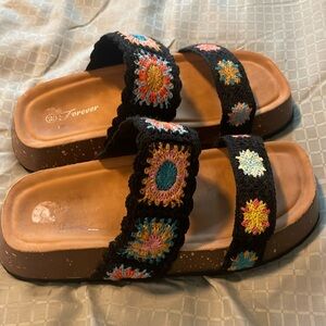 Platform flower sandals